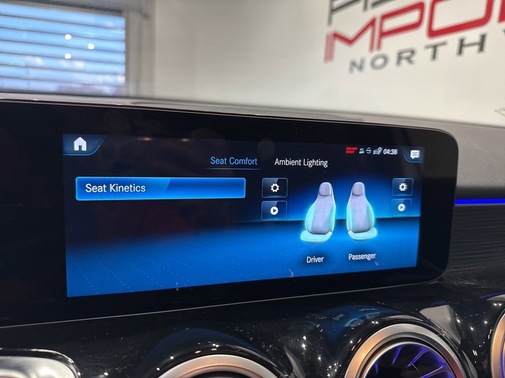 Used 2023 Mercedes-Benz EQB 300 4MATIC w/ Exclusive Package image 22