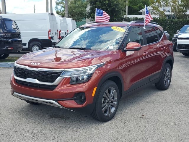 Used 2023 Kia Seltos S FWD image 3