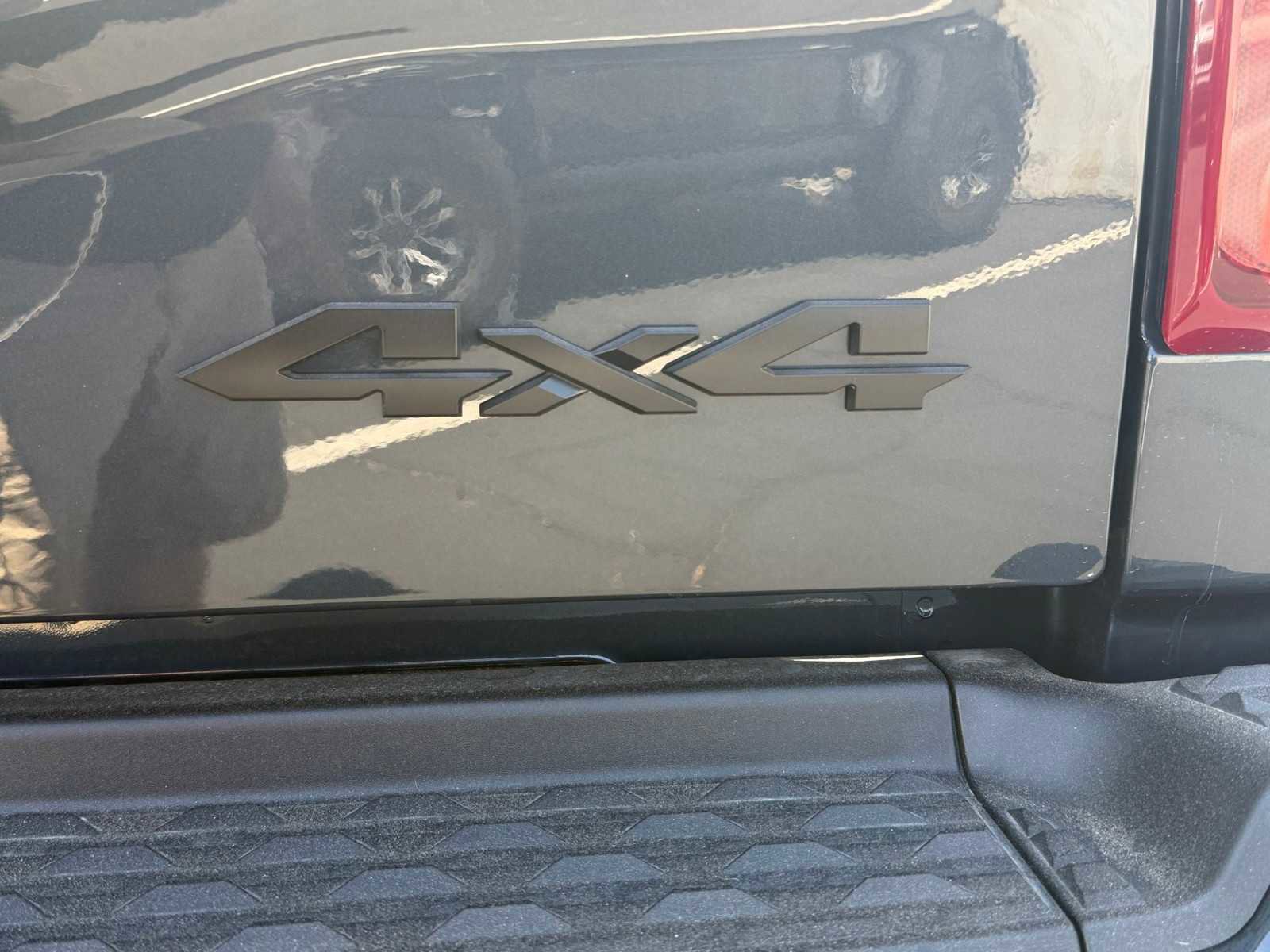 New 2026 RAM 3500 Big Horn AWD/4WD image 16