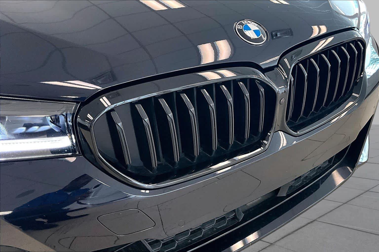 Used 2023 BMW M550i xDrive AWD/4WD image 28