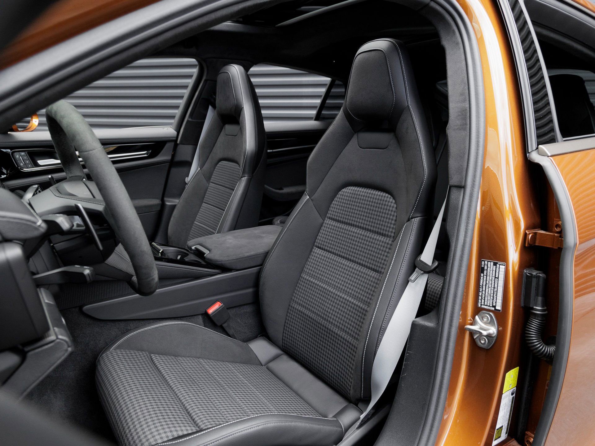 Certified 2025 Porsche Panamera Turbo S image 5