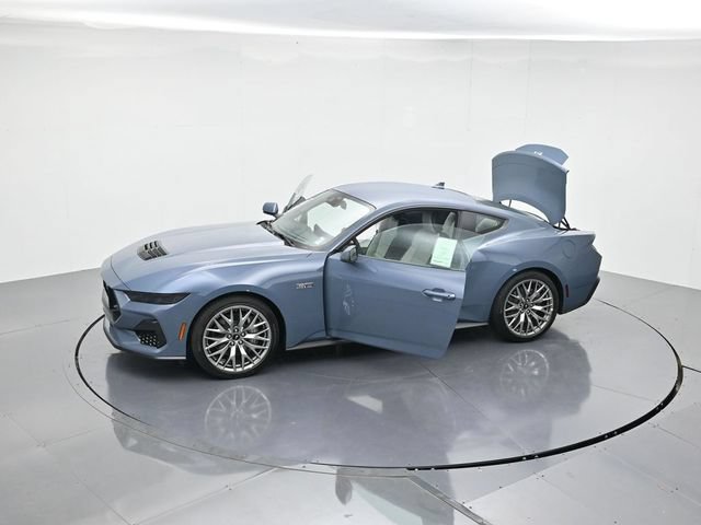 Used 2025 Ford Mustang GT Premium RWD image 23