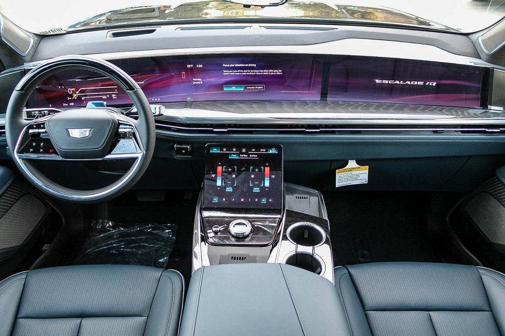 Used 2025 Cadillac Escalade IQ Sport 2 image 12
