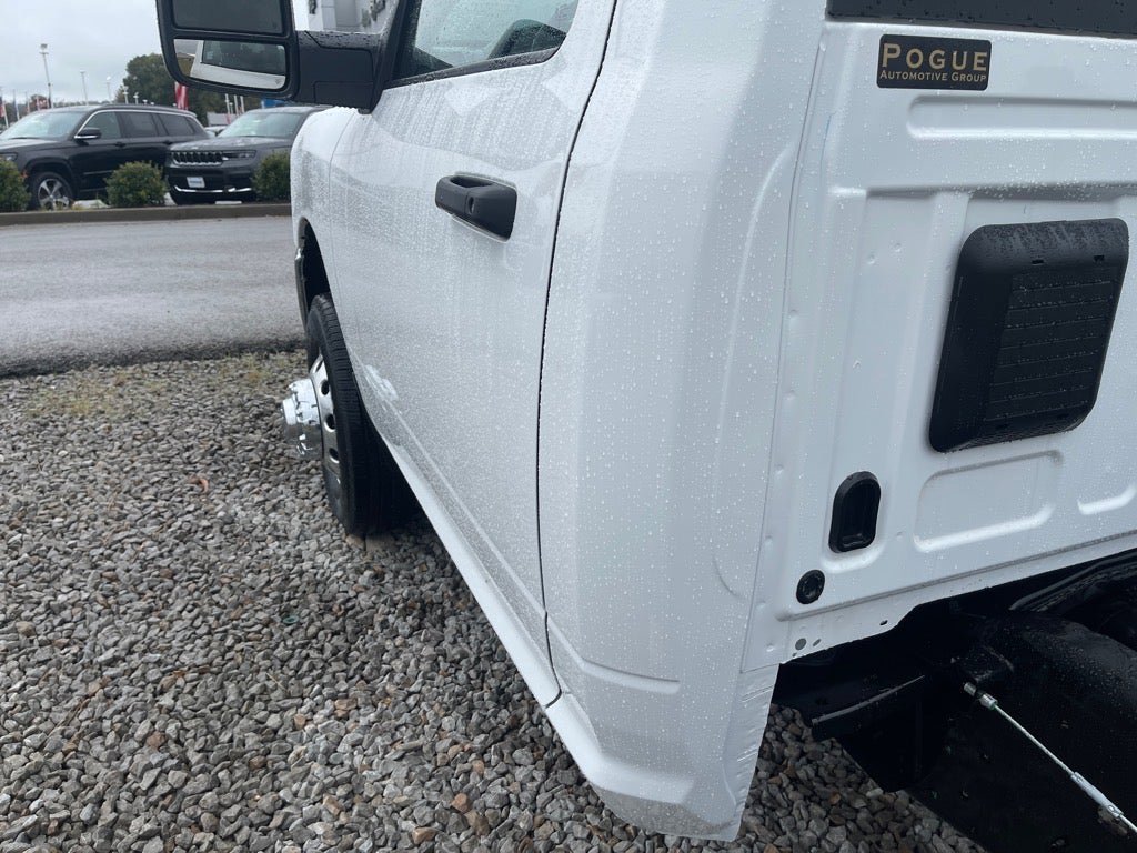 New 2026 RAM 3500 Tradesman w/ Chrome Appearance Group image 20