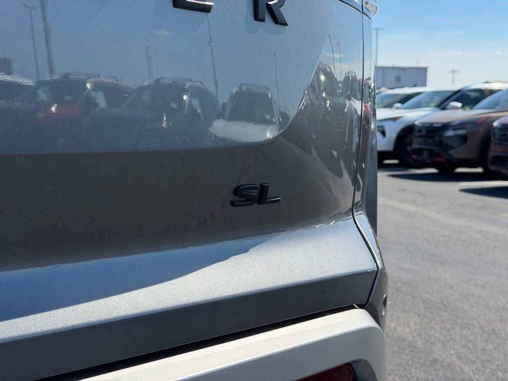Used 2023 Nissan Pathfinder SL w/ Black Appearance Package FWD image 43