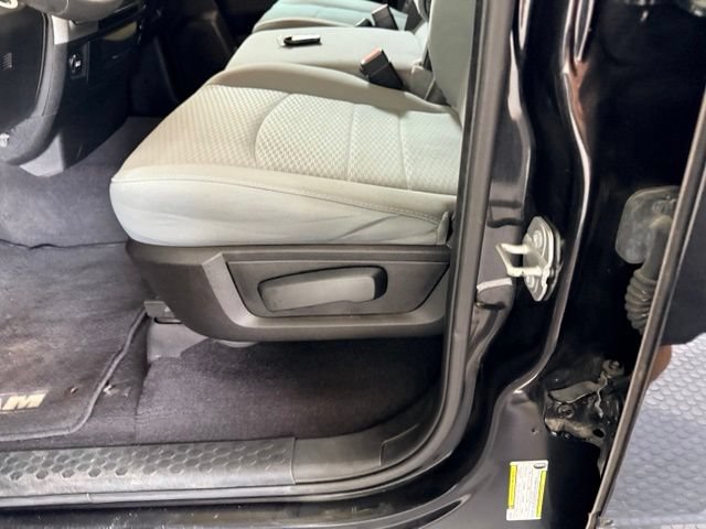 Used 2019 RAM 1500 Express w/ Express Value Package AWD/4WD image 16