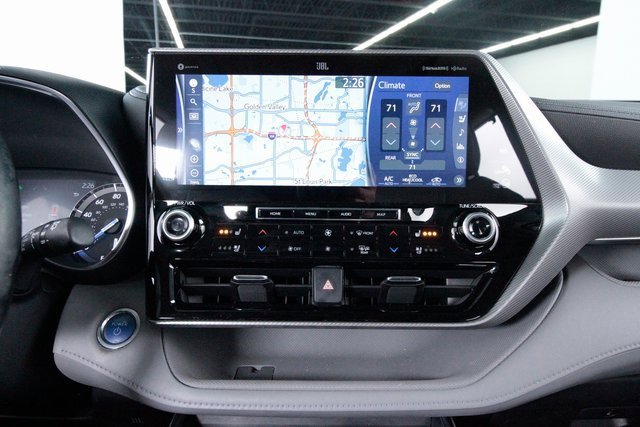 Used 2020 Toyota Highlander Limited Platinum image 9