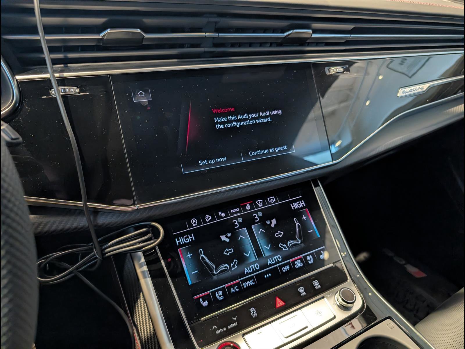 New 2026 Audi SQ8 Prestige image 11