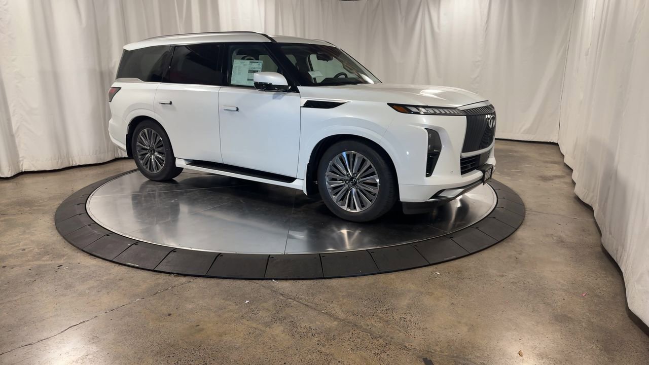 New 2025 INFINITI QX80 Sensory image 2