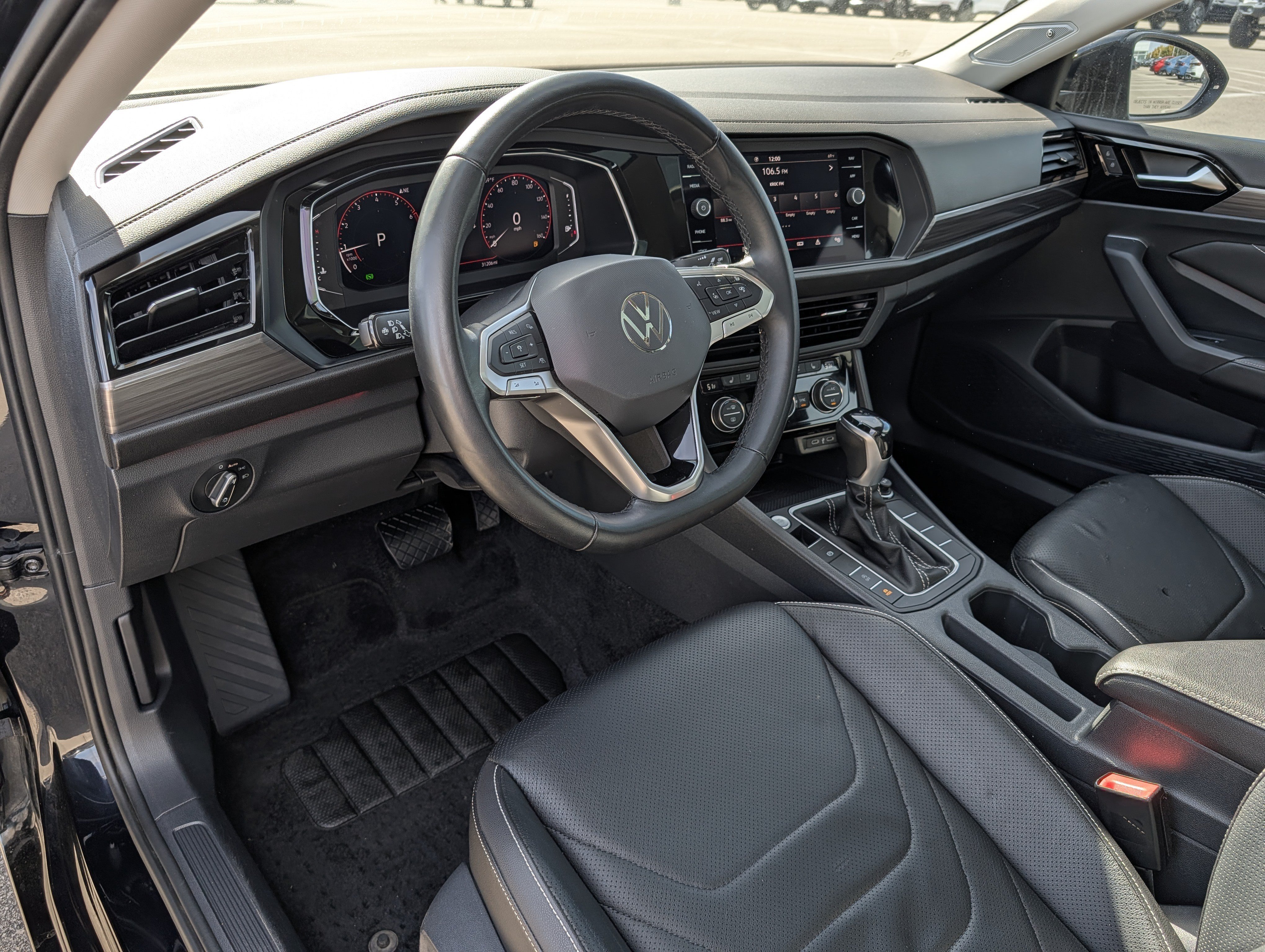 Certified 2023 Volkswagen Jetta SEL FWD image 18