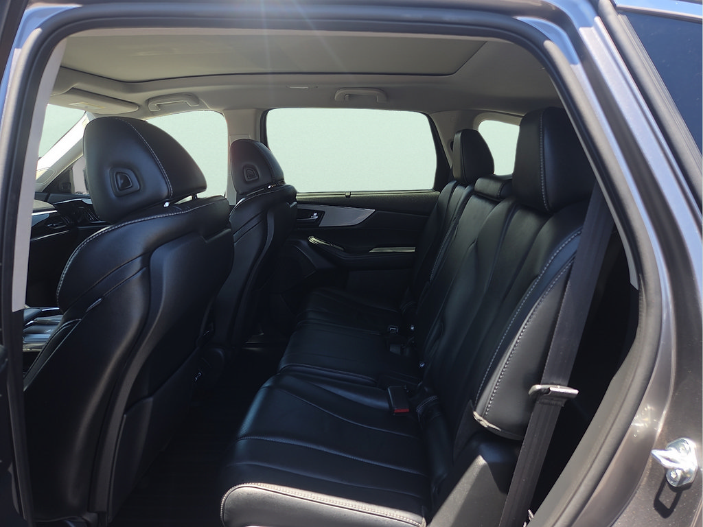 Used 2023 Acura MDX FWD w/ Technology Package image 11