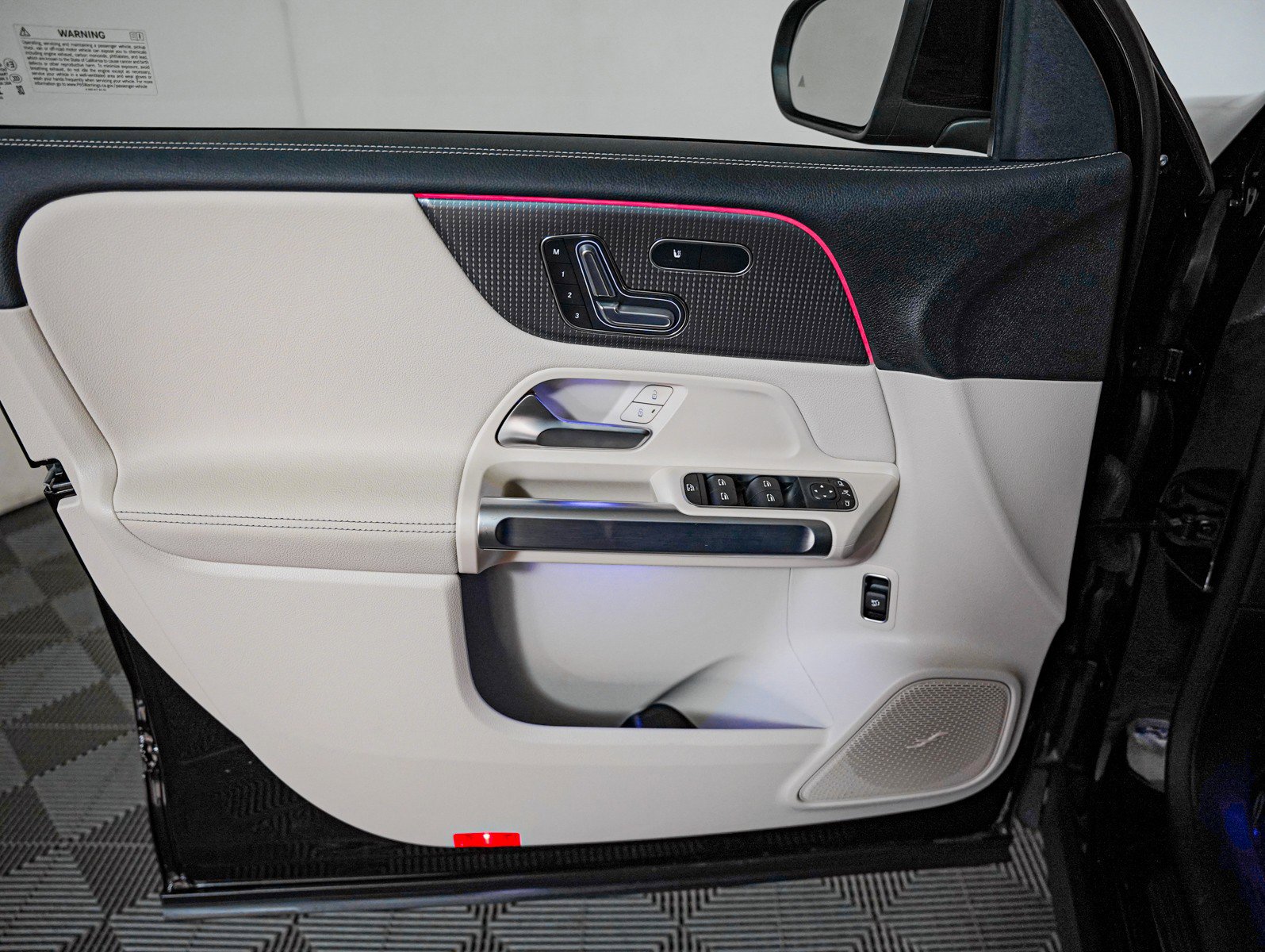 Certified 2023 Mercedes-Benz EQB 300 300 4MATIC image 24