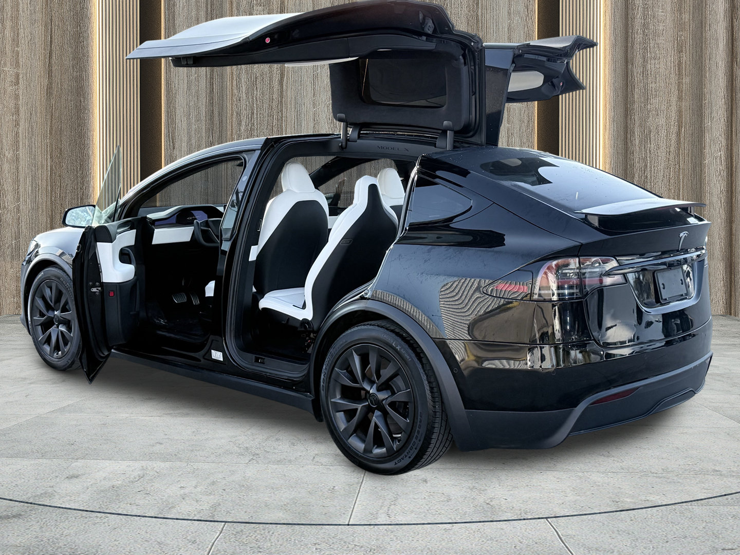 Used 2023 Tesla Model X AWD/4WD image 15