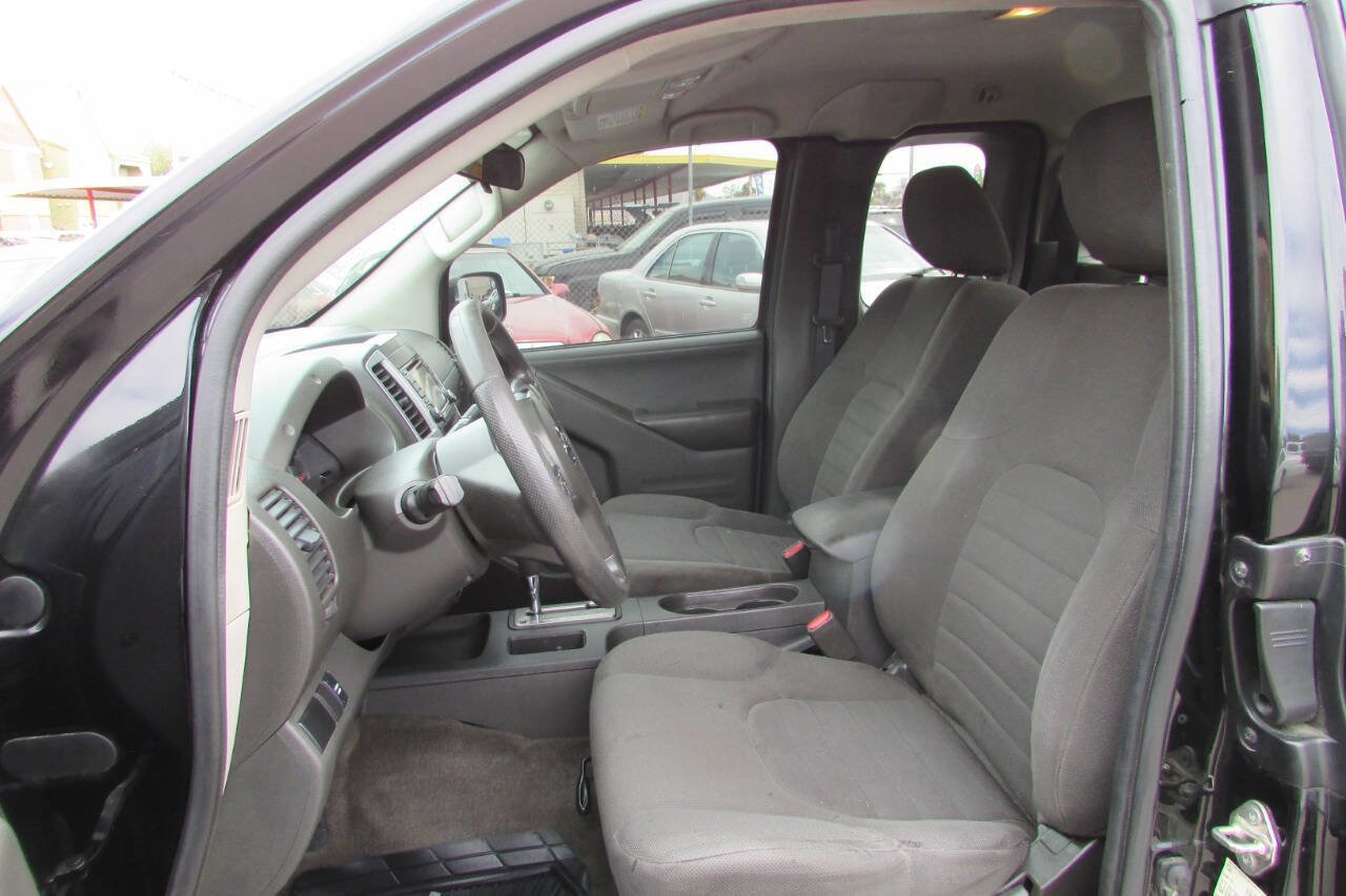 Used 2018 Nissan Frontier S w/ Work Truck Package RWD image 16