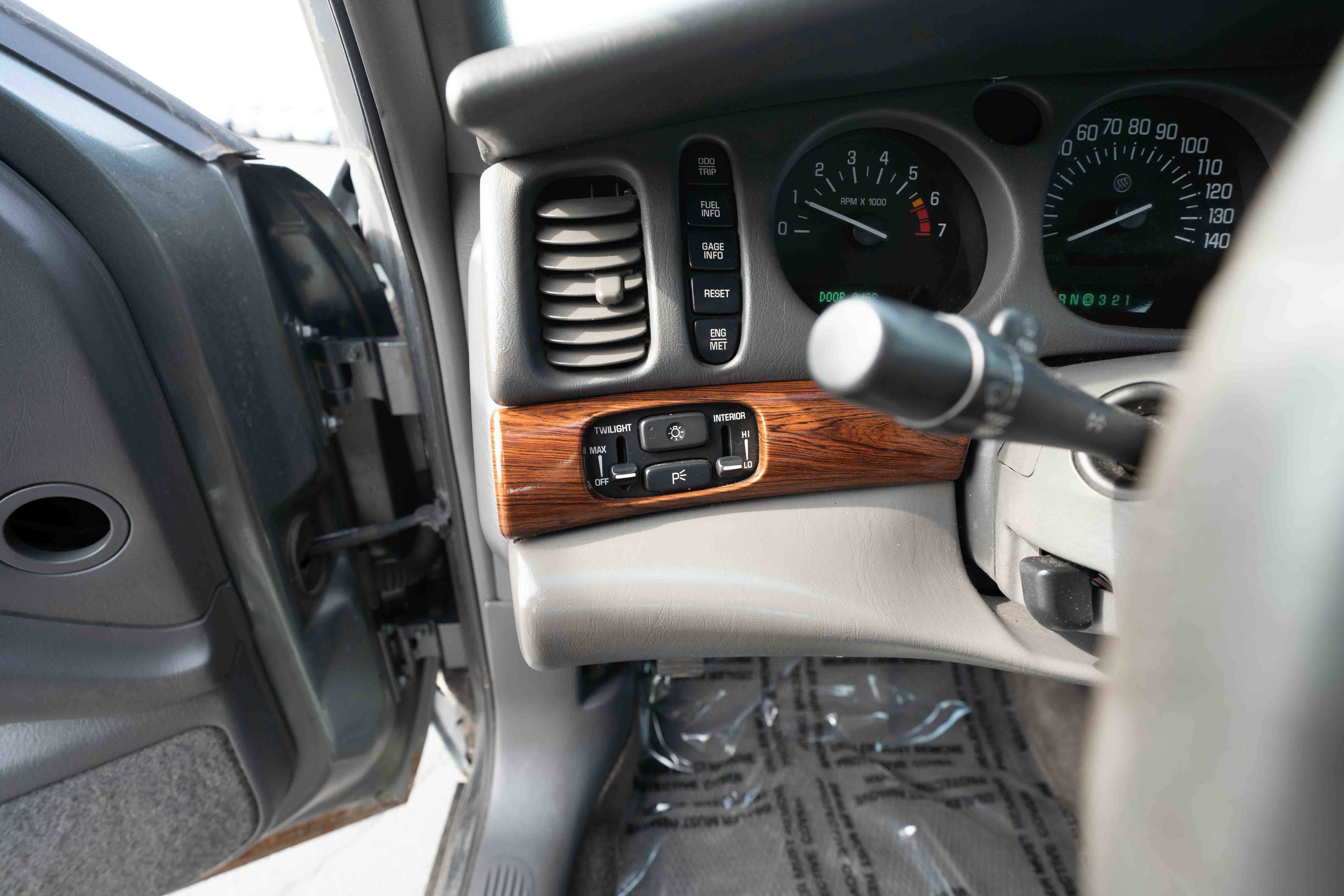 Used 2005 Buick Le Sabre Custom image 11