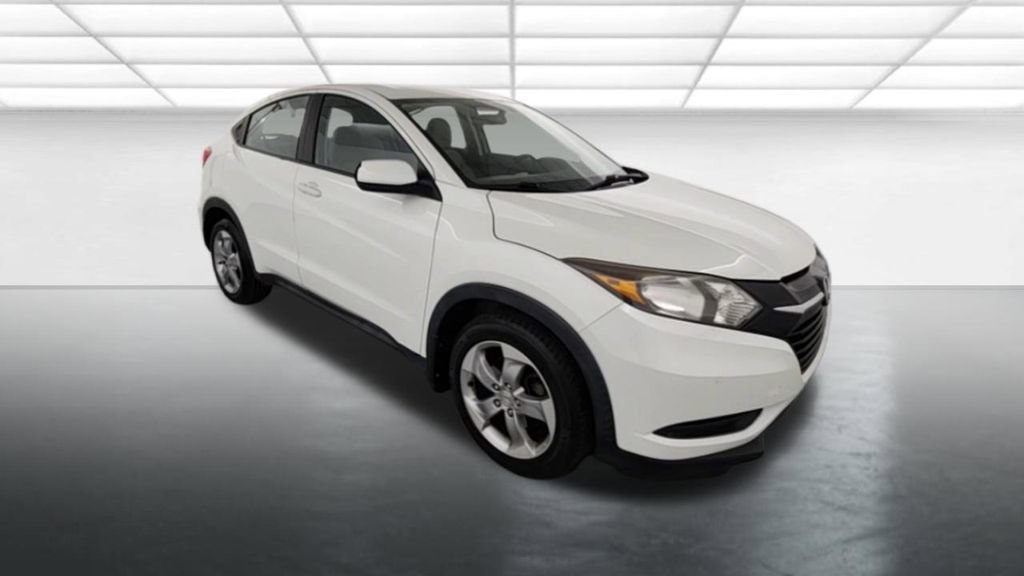 Used 2017 Honda HR-V LX image 9