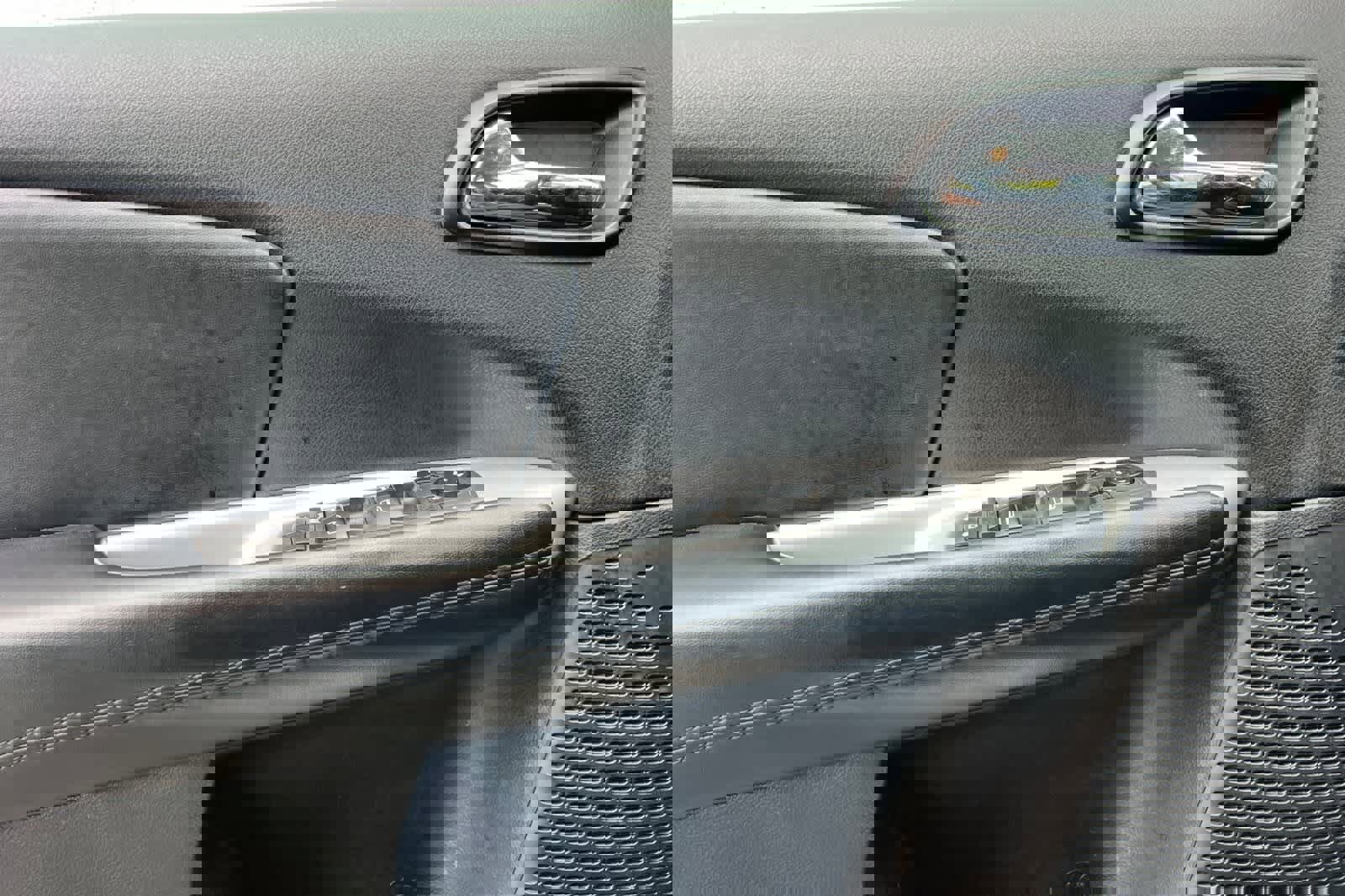 Used 2020 Dodge Journey SE w/ Blacktop Package image 13