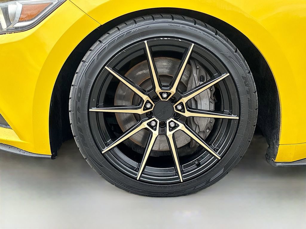Used 2017 Ford Mustang GT RWD image 28