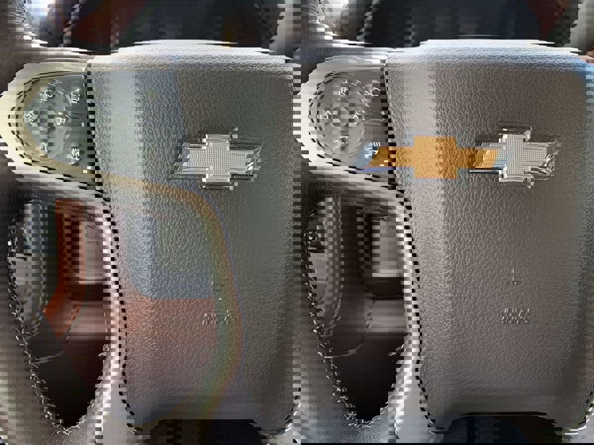 Used 2015 Chevrolet Silverado 3500 High Country image 19