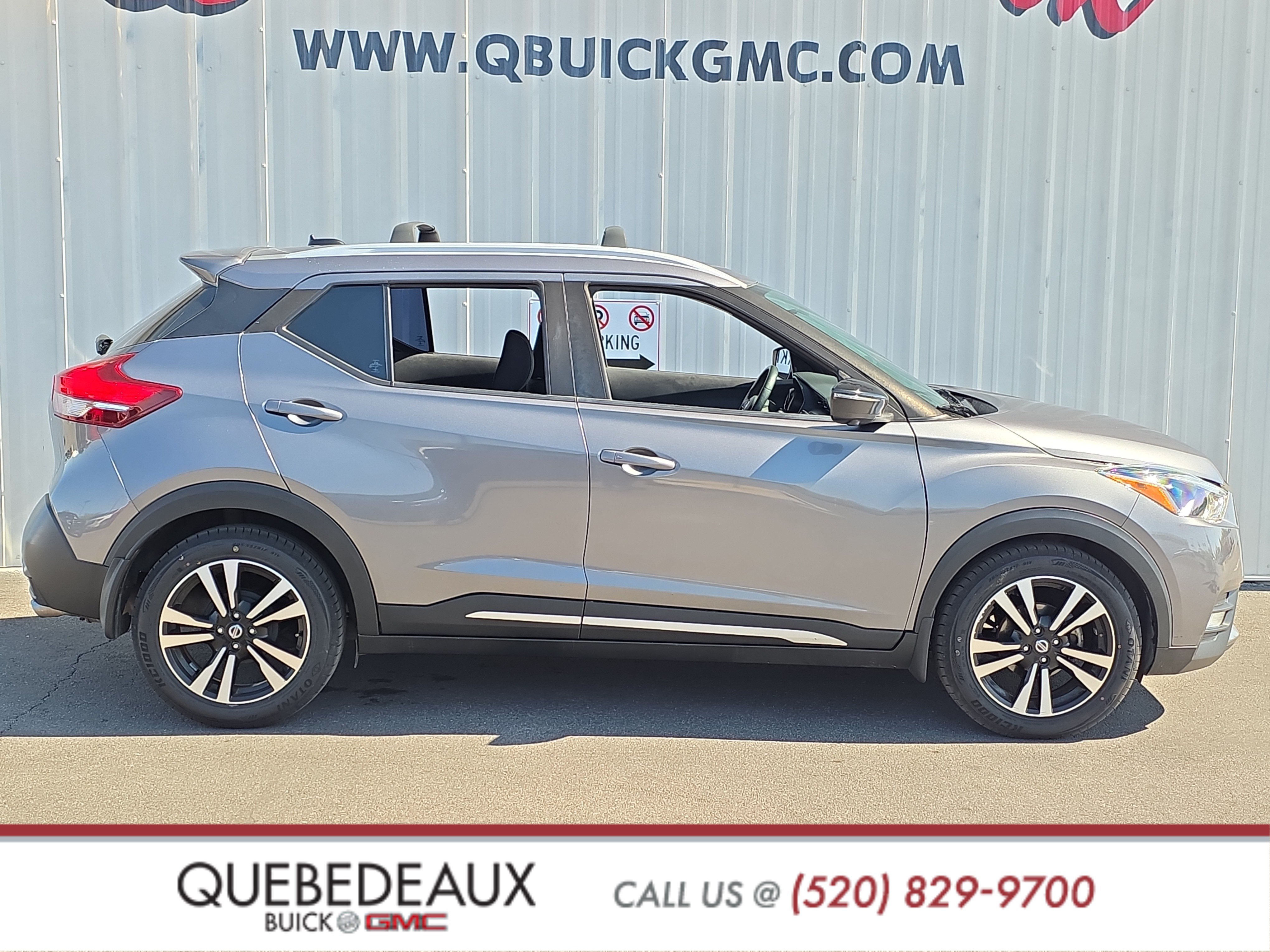 Used 2018 Nissan Kicks SR w/ Exterior Package FWD image 8