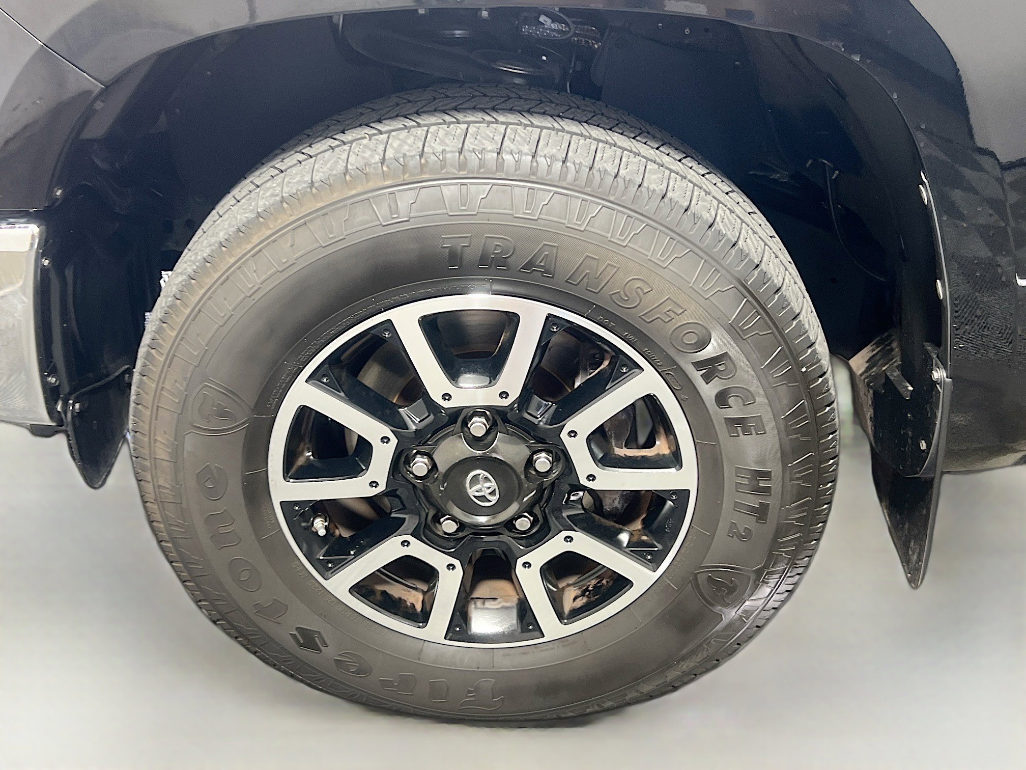 Used 2021 Toyota Tundra SR5 w/ TRD Off-Road Package image 13