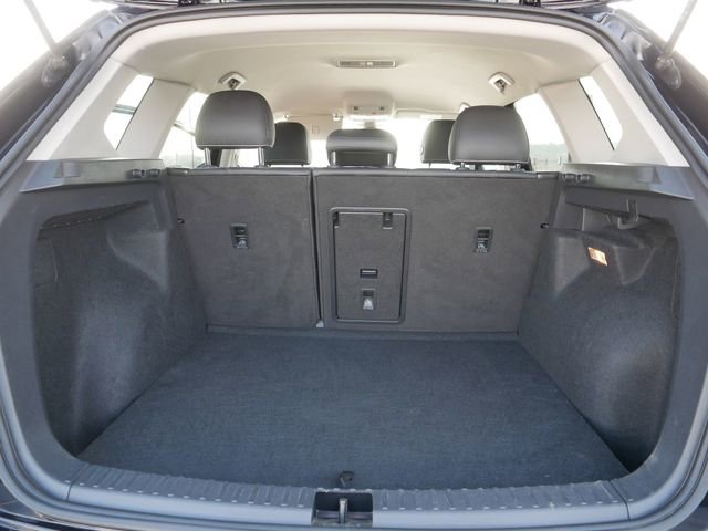 Used 2023 Volkswagen Taos SE image 18