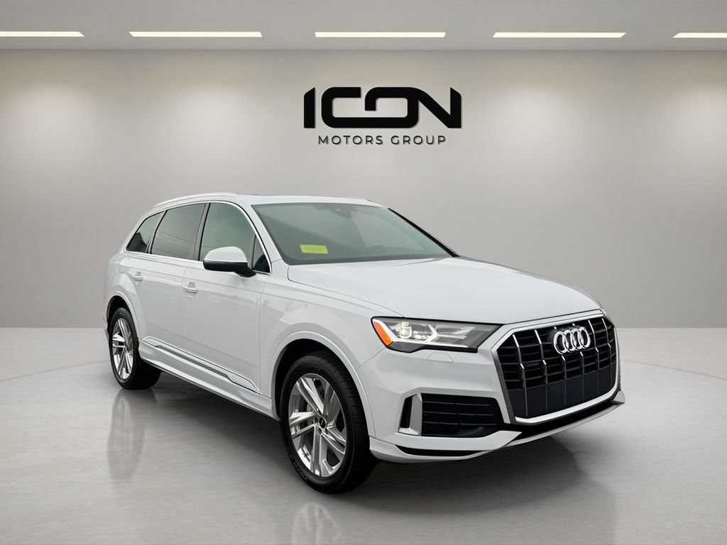 Used 2023 Audi Q7 2.0T Premium w/ Towing Package AWD/4WD image 7