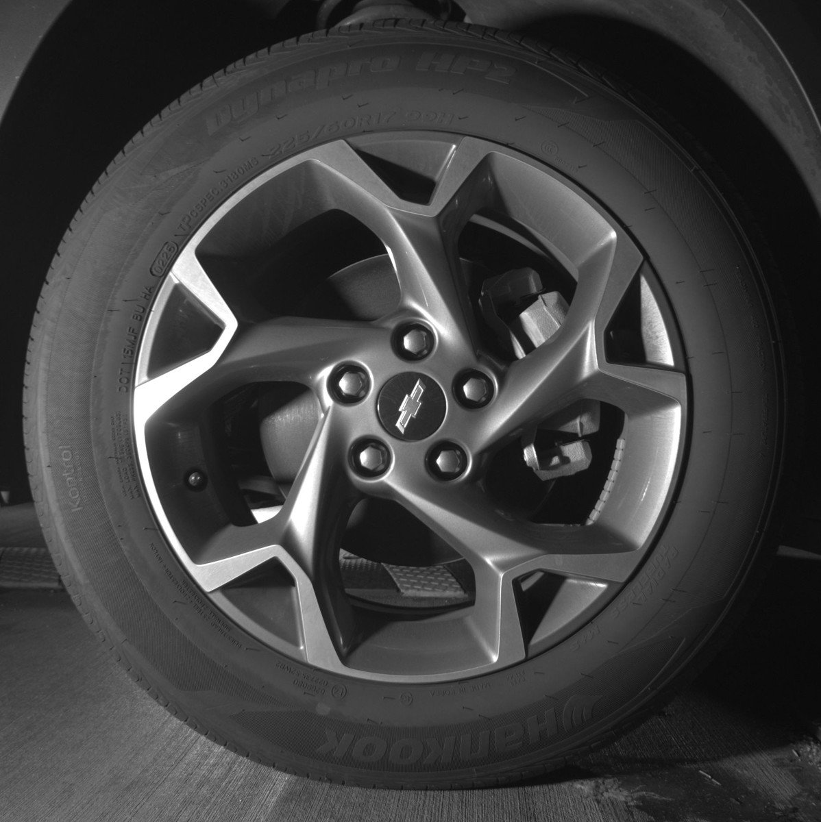 Used 2025 Chevrolet Trax LT FWD image 13
