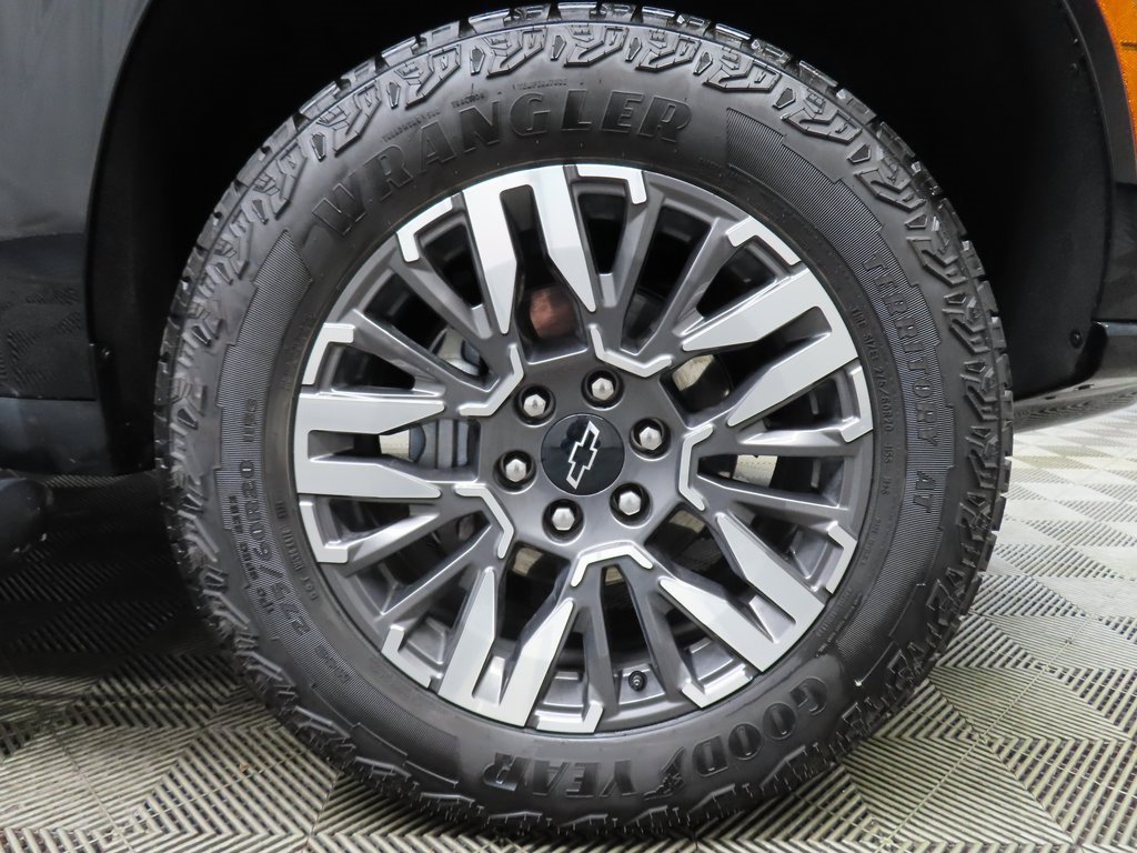 Used 2025 Chevrolet Tahoe Z71 image 8