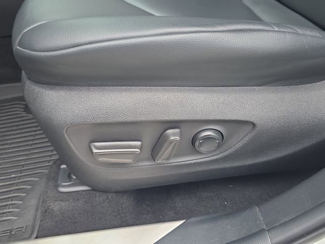 Used 2021 Toyota Highlander XLE image 22