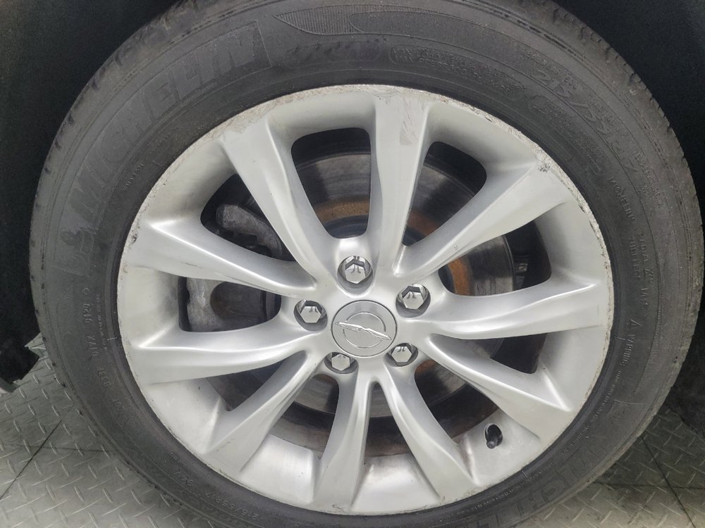 Used 2015 Chrysler 200 C FWD image 31