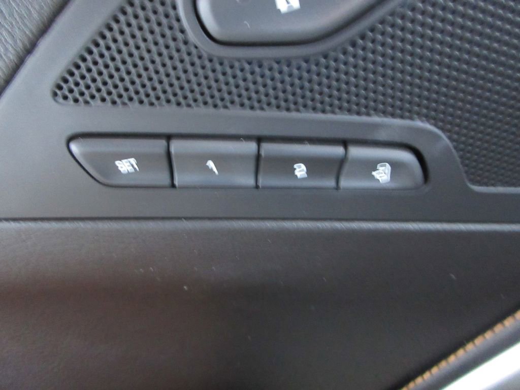 Used 2016 Chevrolet Corvette Stingray Coupe w/ 2LT Preferred Equipment Group image 16