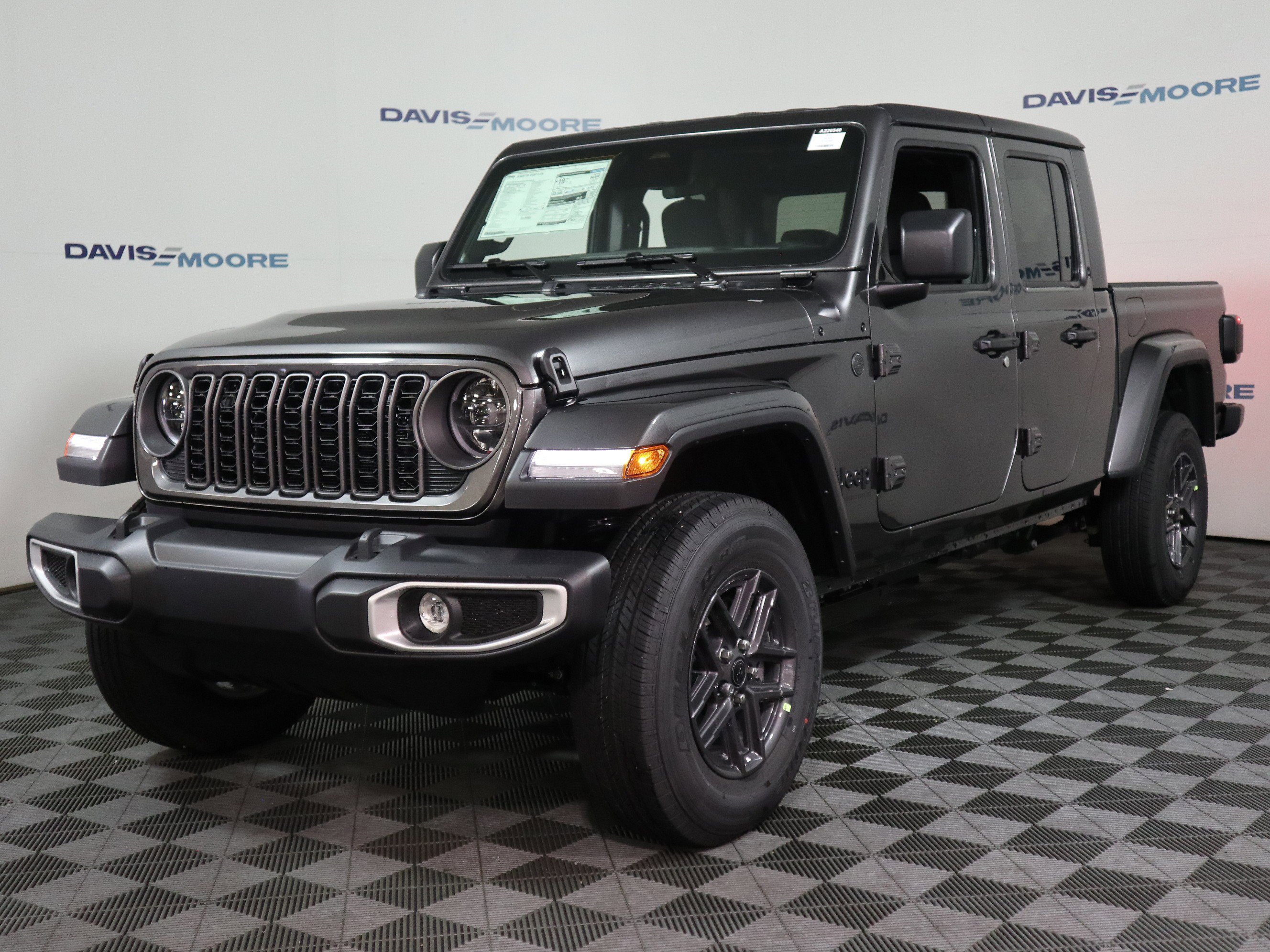 New 2026 Jeep Gladiator Sport AWD/4WD image 12