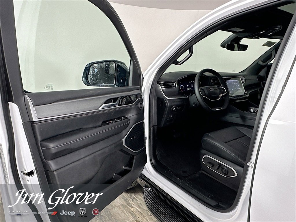 New 2025 Jeep Wagoneer Series II w/ Convenience Group I image 30