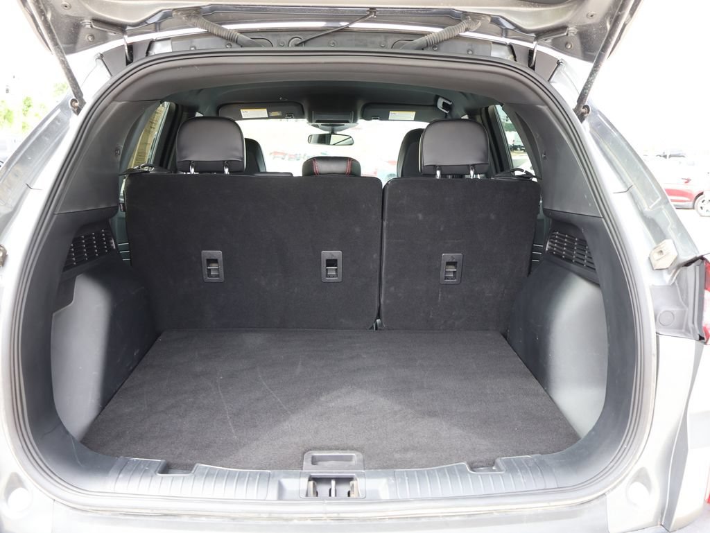 Certified 2025 Ford Escape ST-Line AWD/4WD image 15