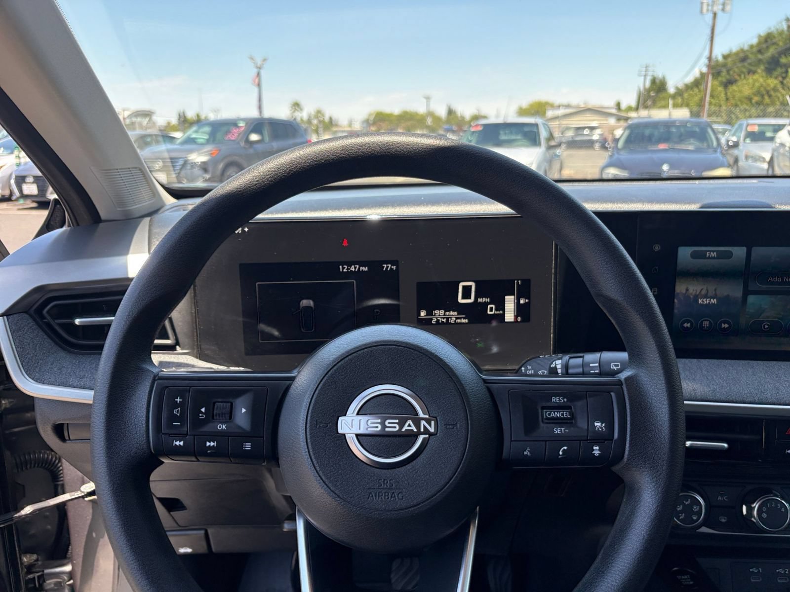 Used 2025 Nissan Kicks SV AWD/4WD image 25
