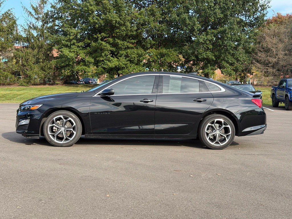 Used 2024 Chevrolet Malibu LT w/ LPO, Floor Liner Package FWD image 3