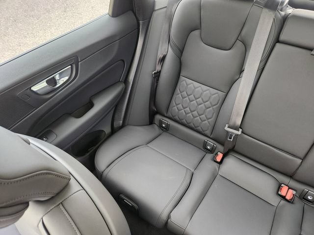 New 2026 Volvo XC60 T8 Plus w/ Climate Package PRO AWD/4WD image 13