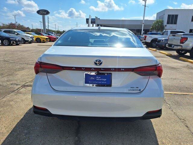 Used 2021 Toyota Avalon XLE w/ Carpet Mat Package (TMS) image 4