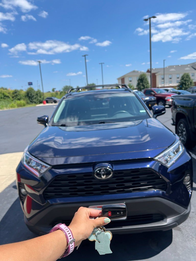 Used 2020 Toyota RAV4 XLE w/ All Weather Liner Package