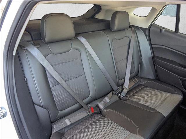 Used 2025 Chevrolet Trax LT image 18