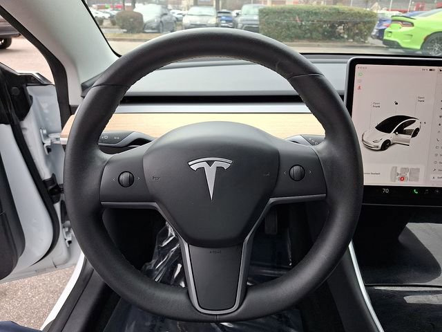 Used 2020 Tesla Model 3 Standard Range Plus image 24