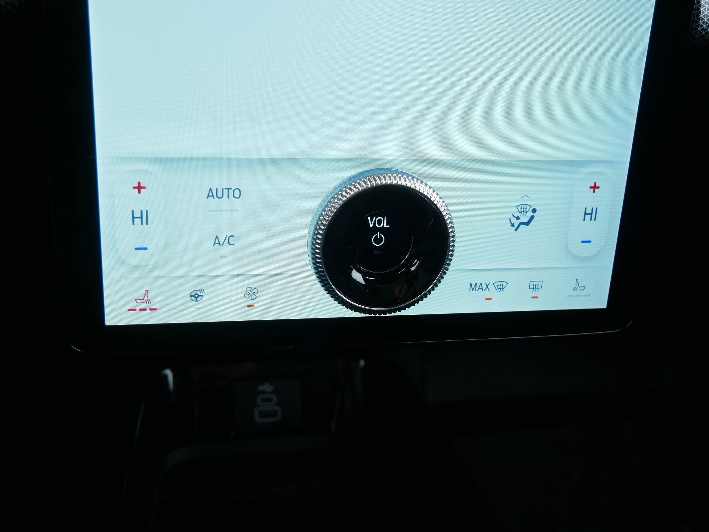 Used 2025 Ford Mustang Mach-E GT w/ Bronze Appearance Package image 23