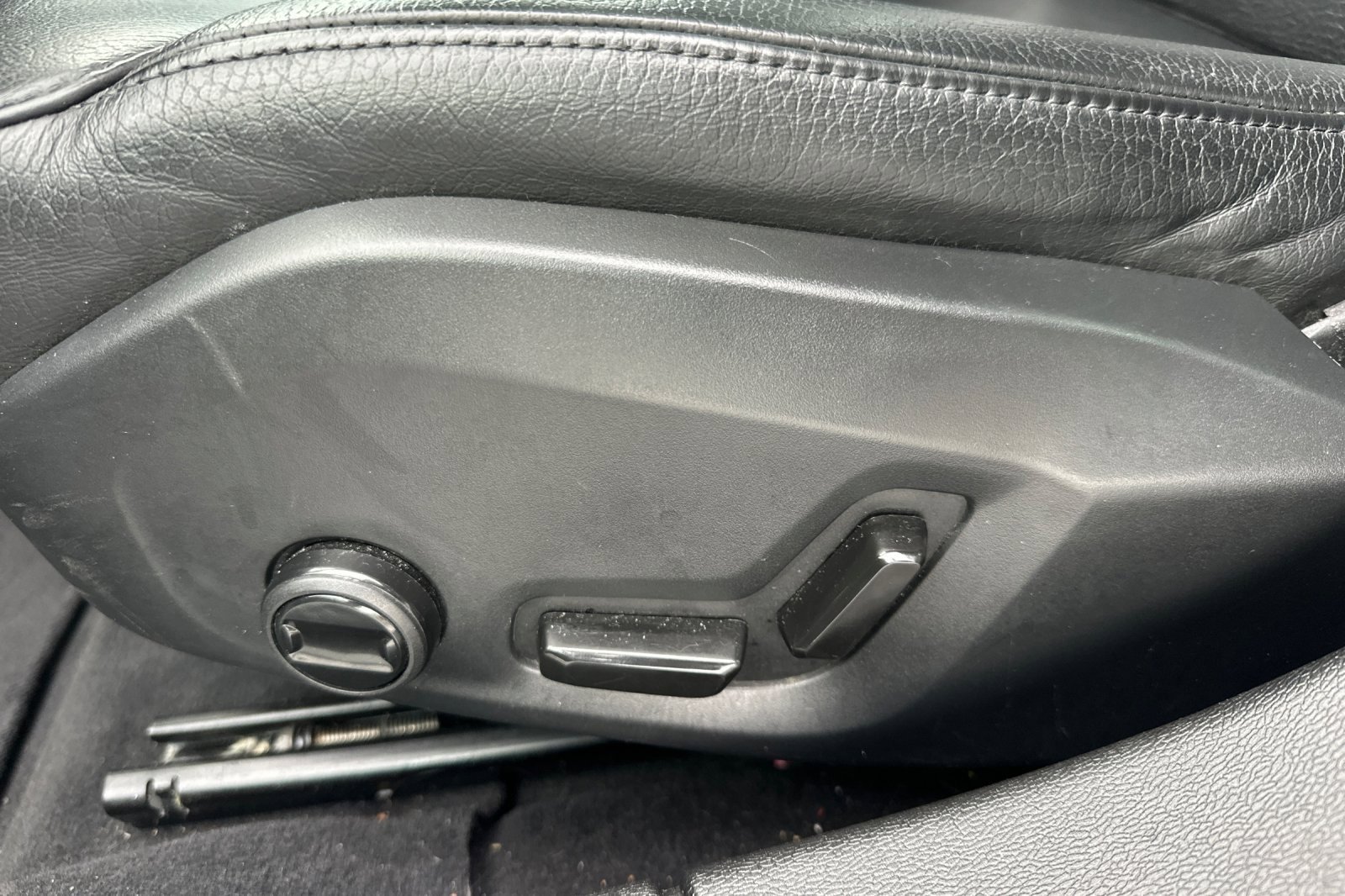 Used 2024 Volvo S60 B5 Plus image 13