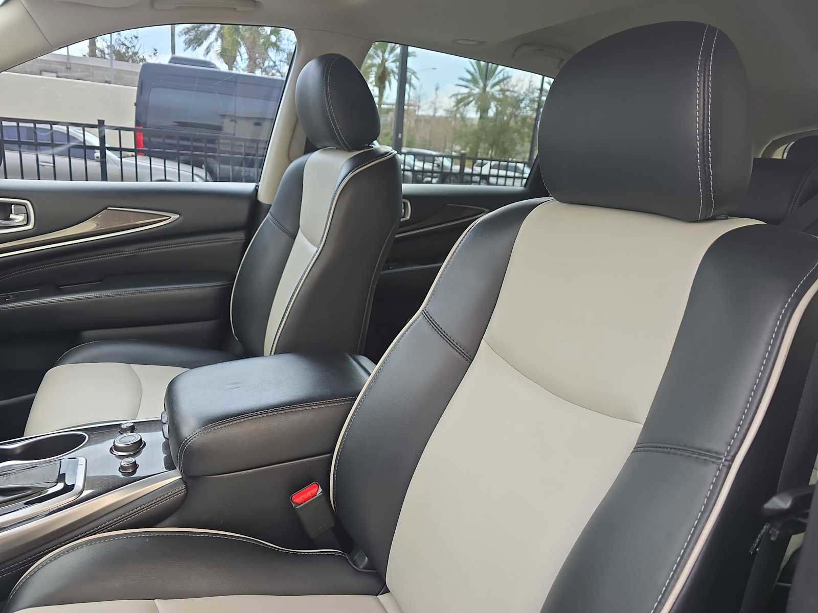 Used 2020 INFINITI QX60 Signature Edition image 15