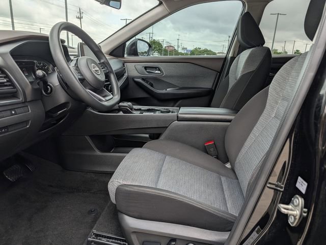 Used 2023 Nissan Rogue SV image 25