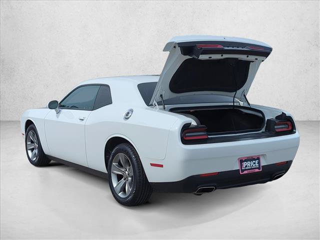 Used 2019 Dodge Challenger SXT RWD image 9