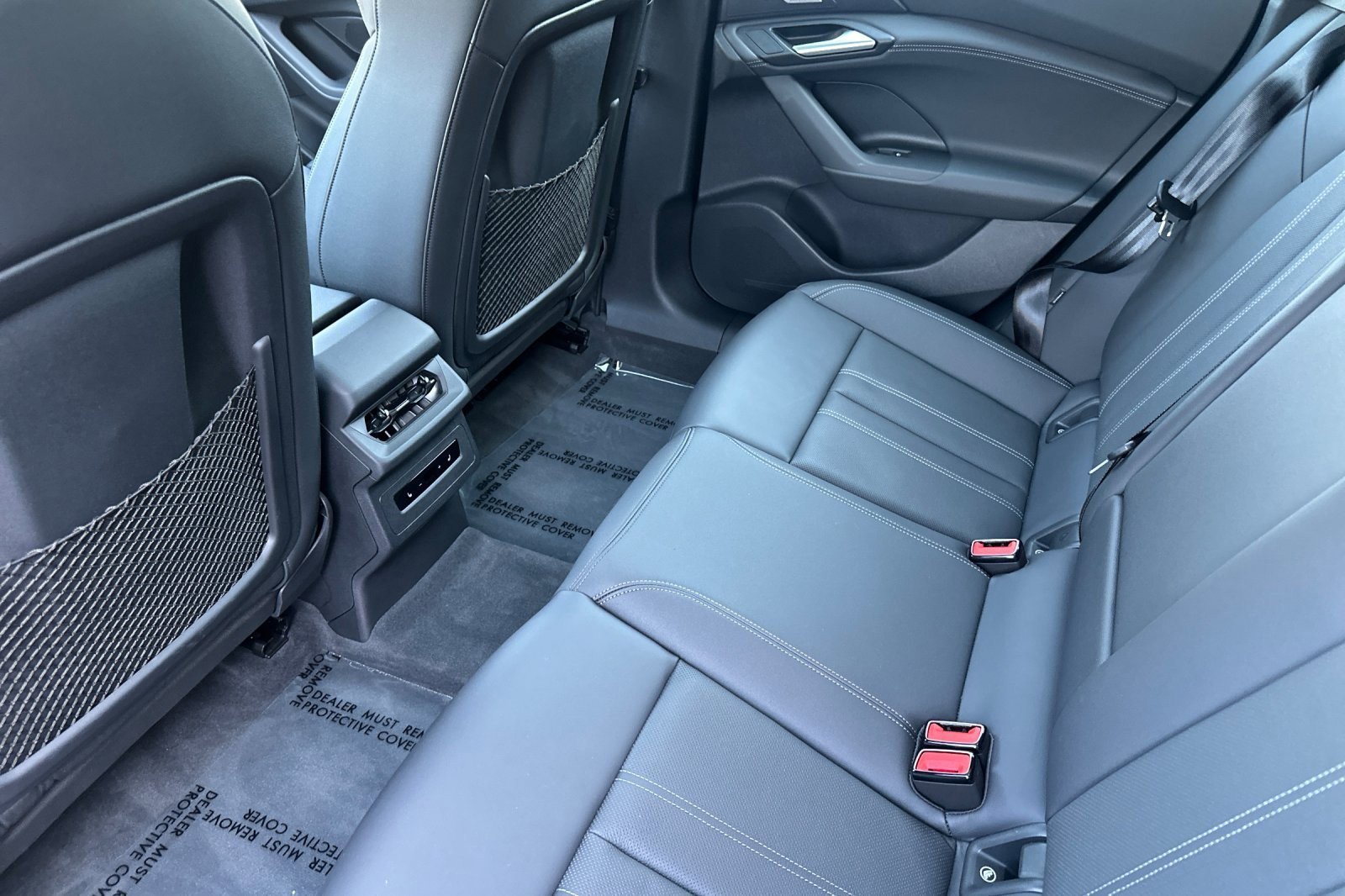 Used 2025 Audi A6 e-tron Premium Plus w/ Premium Plus image 11