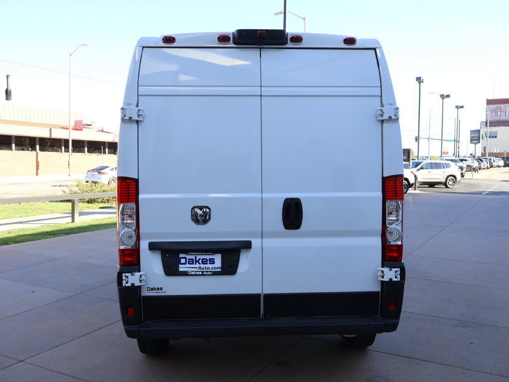 Used 2024 RAM ProMaster 2500 w/ Premium Convenience Group FWD image 9