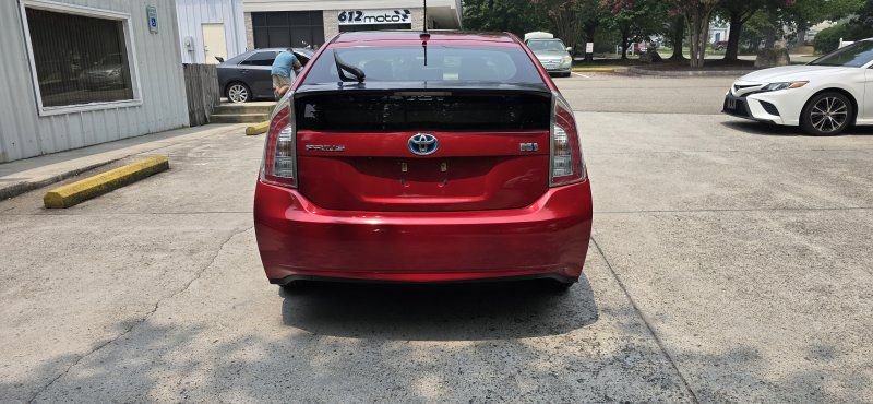 Used 2013 Toyota Prius Four w/ Deluxe Solar Roof Pkg FWD image 4